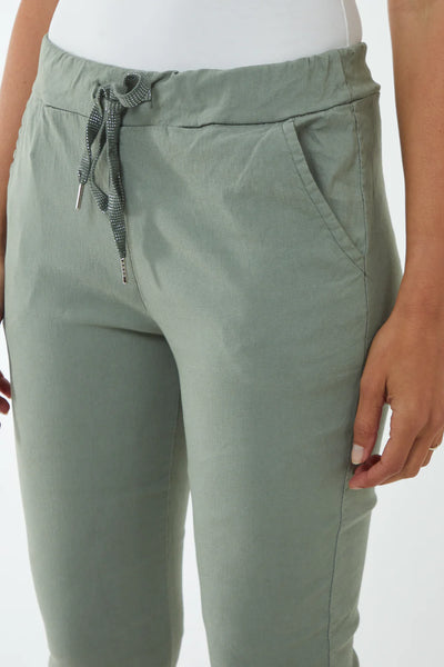 Janice 3/4 Magic Trouser - More Colours Available