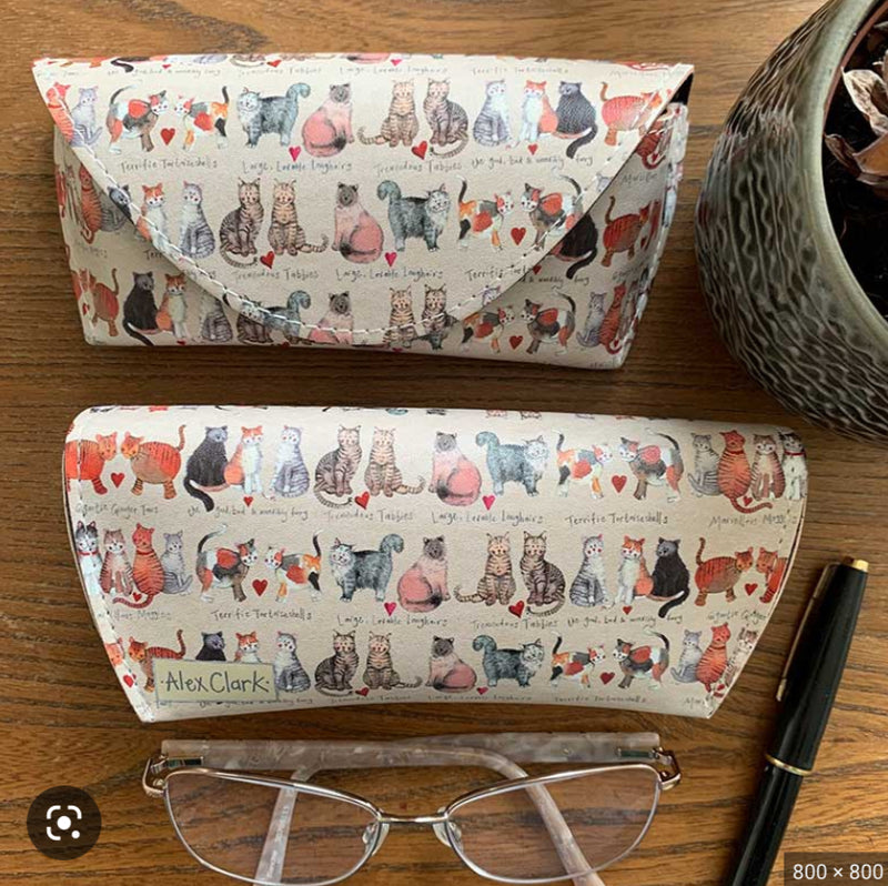 Marvellous Moggies Glasses Case