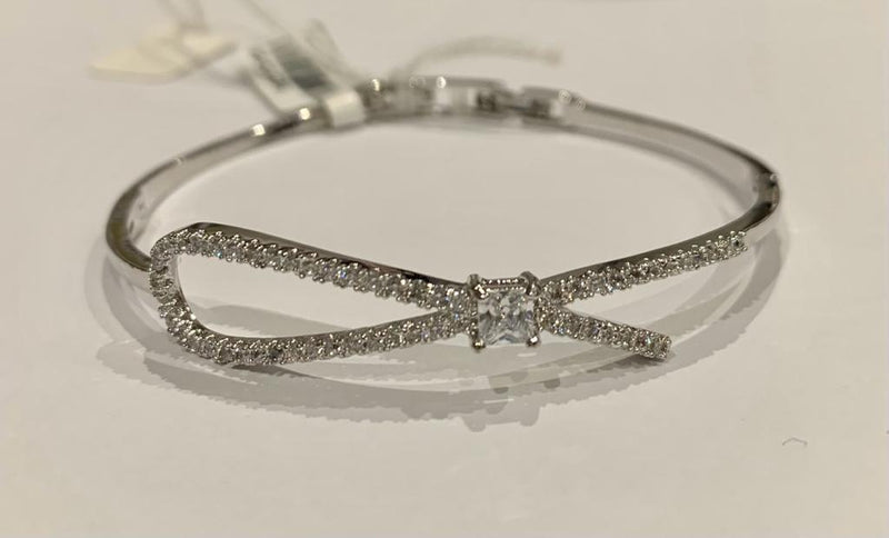 Diamond Loop Bangle