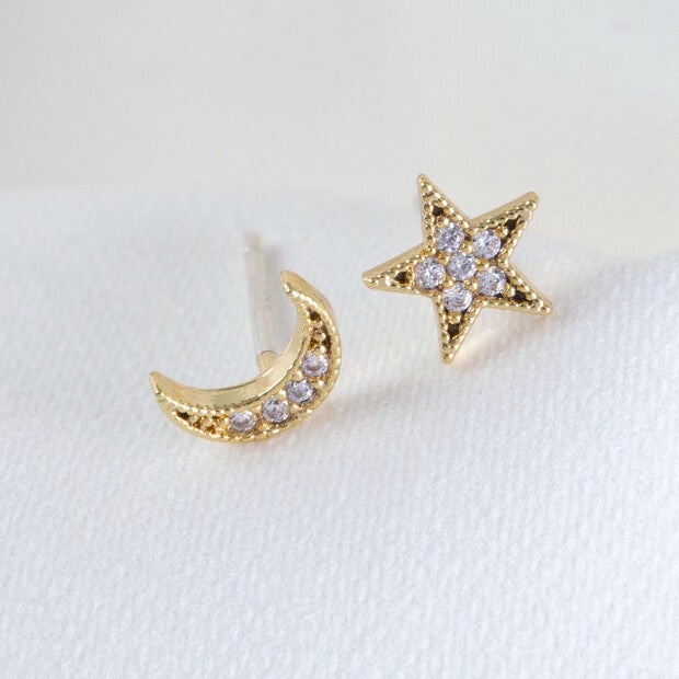 Moon & Star Gold Earrings